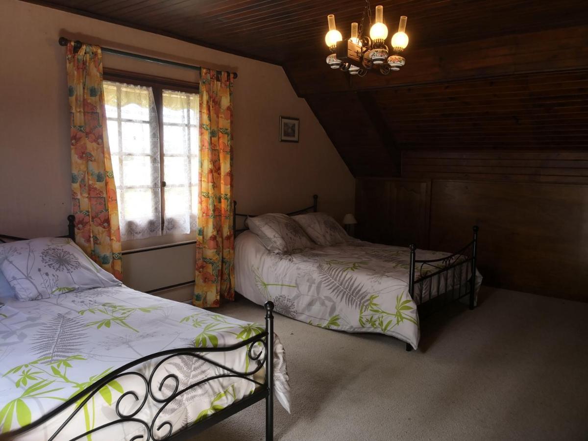 Au Jardin Fleuri Bed & Breakfast Secondigny Dış mekan fotoğraf