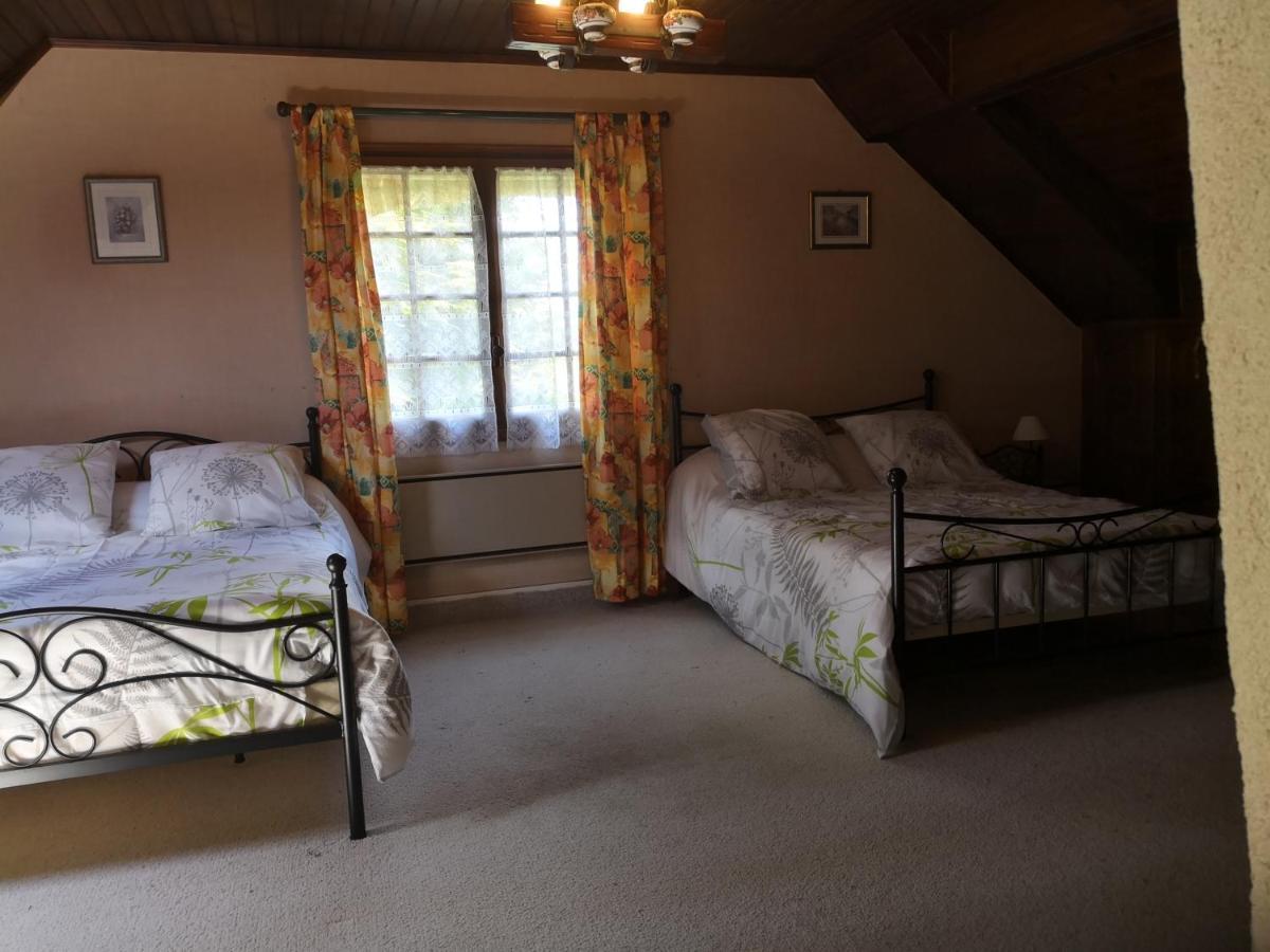 Au Jardin Fleuri Bed & Breakfast Secondigny Dış mekan fotoğraf